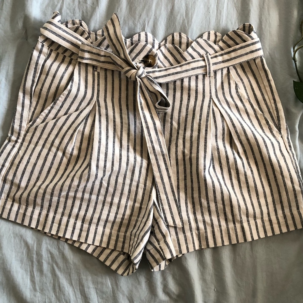 SOLD | Francesca’s Striped Paper Bag Shorts